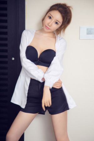 娇妻被交换粗又大又硬影视
