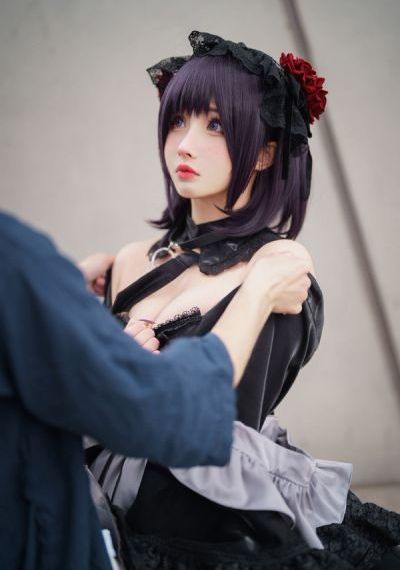 tiny evil在线观看