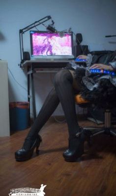 迷人50岁寡妇bd高清