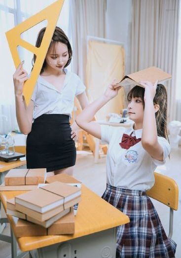 日韩女性向av在线看silk