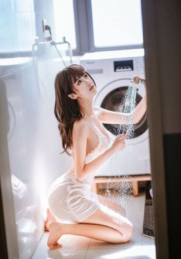 摸摸你的胸