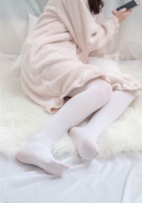 《变成黑皮辣妹后和朋友做了》