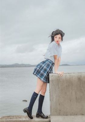 《 最弱无败神装机龙》